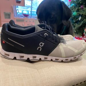On cloud men’s size 12 running shoes